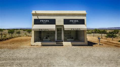 prada marfa museum.